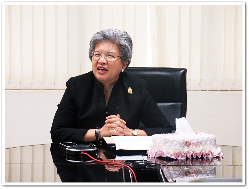 ﻿อธิบดีกรมบังคับคดีร่วมพูดคุยผ่านระบบ Video Conference ในโครงการเพิ่มศักยภาพในการให้ความรู้กฎหมายด้านการบังคับคดีล้มละลายแก่เจ้าหน้าที่กรมบังคับคดี รุ่นที่ 2